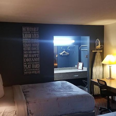 סטילווטר Osu King Bed Hotel Room 109 Wi-Fi Booking מראה חיצוני תמונה