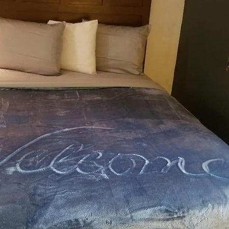 סטילווטר Osu King Bed Hotel Room 109 Wi-Fi Booking מראה חיצוני תמונה
